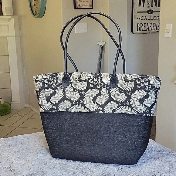 NWT Sun N Sand Black Floral Tote Beach Vacation Summer Bag Easy Carry Large - Picture 3 of 7